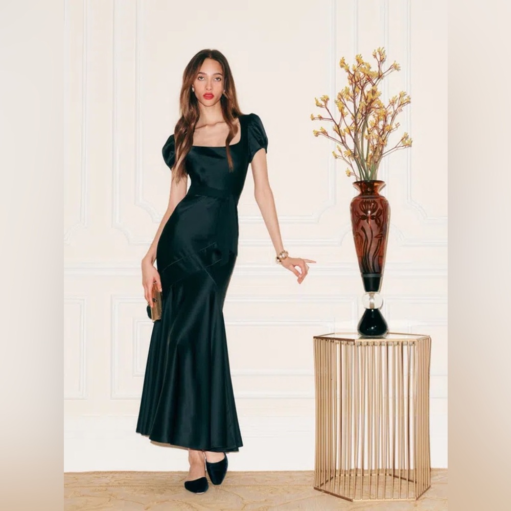 ISO Reformation Wheeler Dress Size 6 in Black